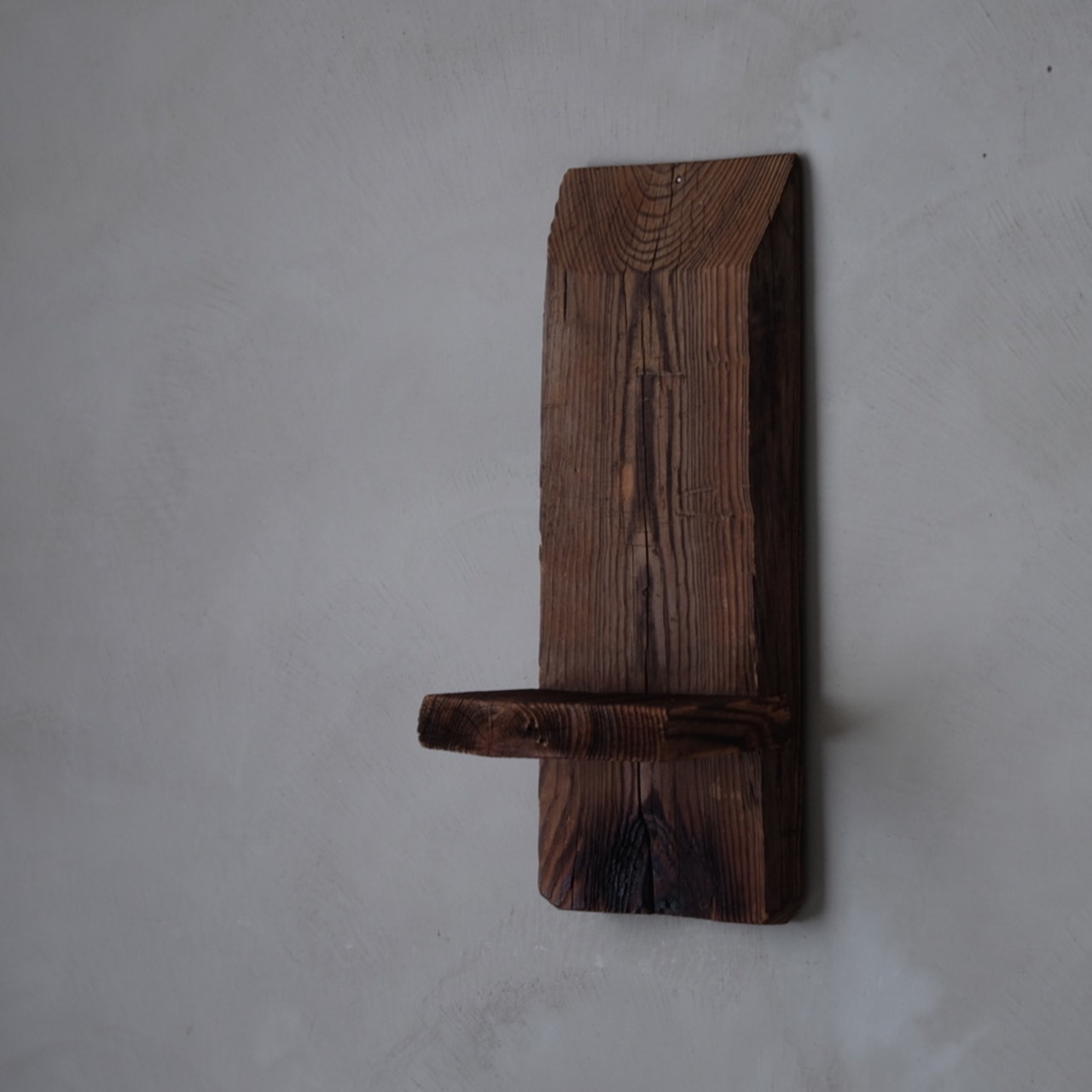 Wall shelf