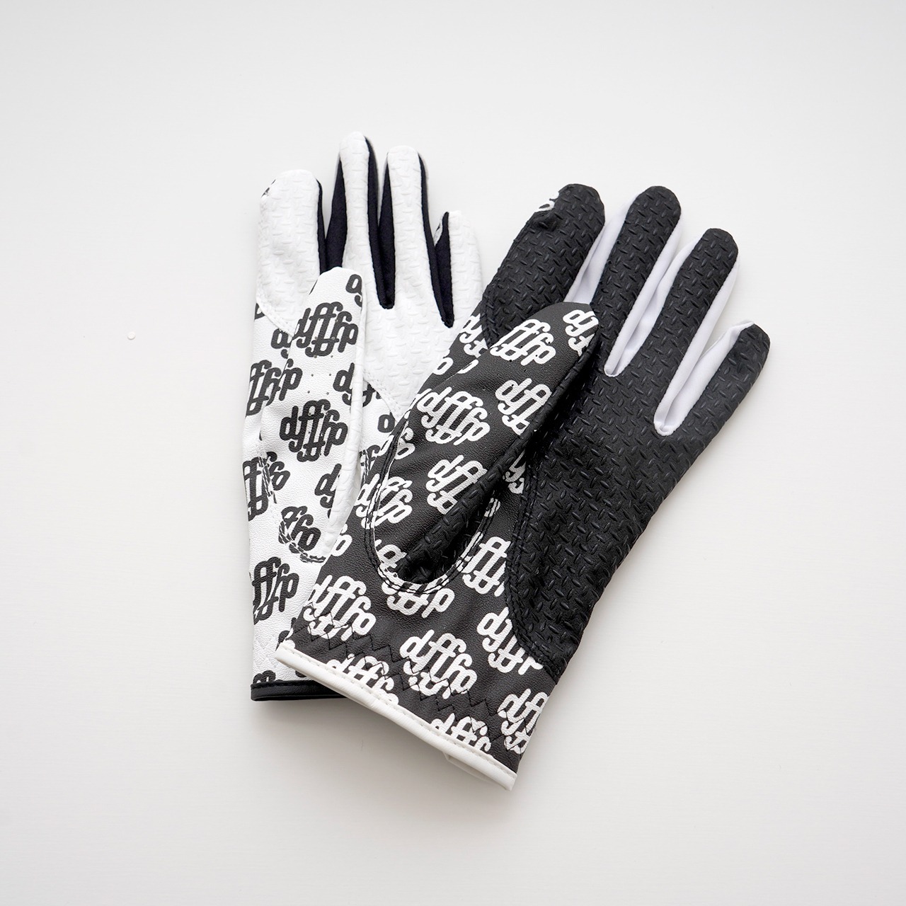 Defy54Glove-women's