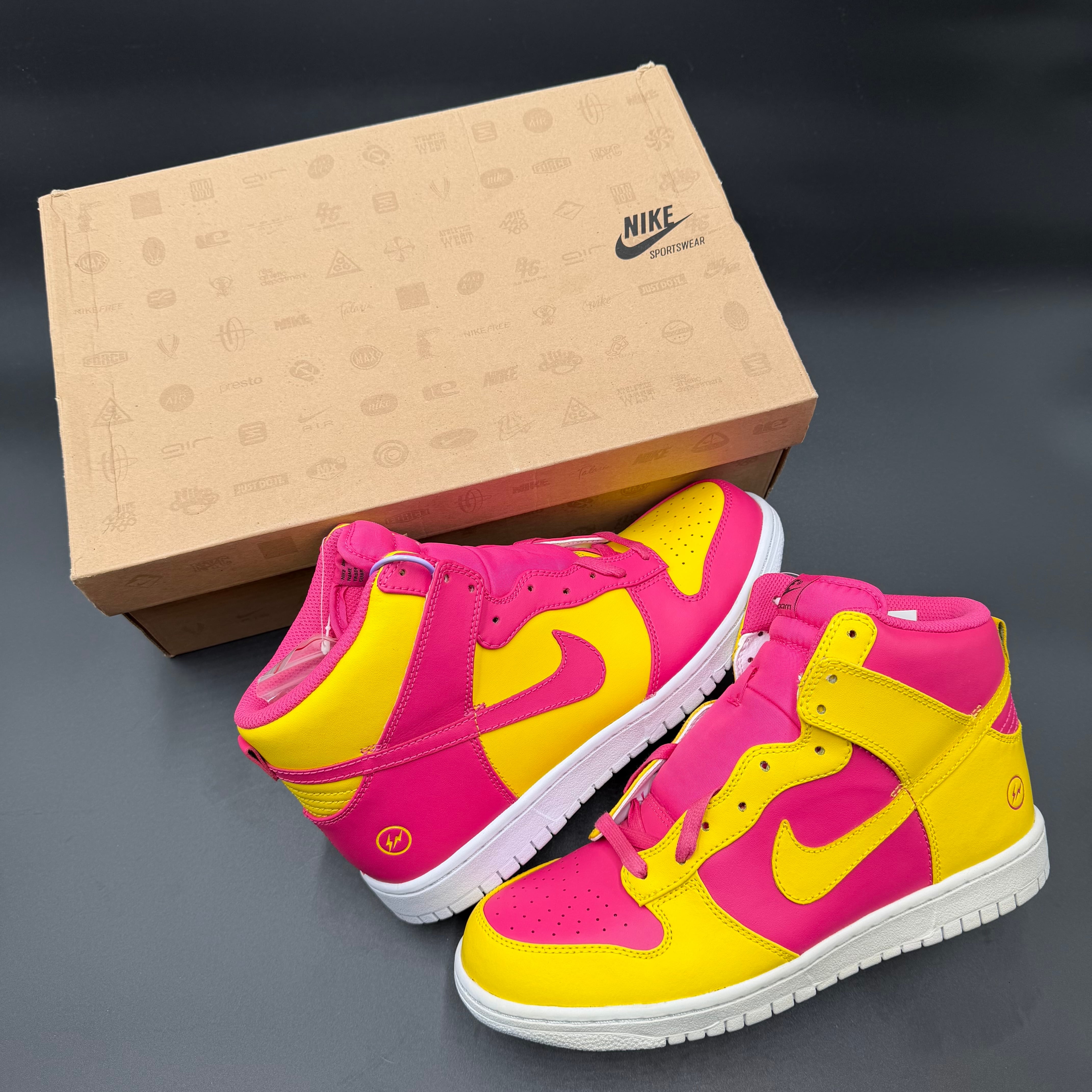SB DUNK LOW PARIS 308270-111 | Pay ID