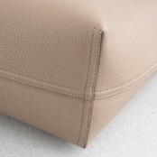 フェンディ ロール ミディアム トートバッグ セレリア ベージュ レザー