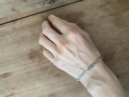 Silver bracelet / f