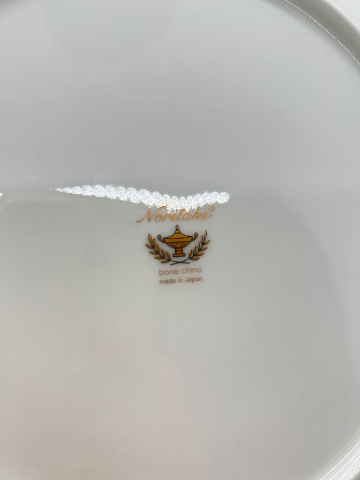 希少●ノリタケ 金富士 飾り皿 富士山 銘あり 作家物 大皿 直径約35.5cm 希少○ノリタケ 金富士 飾り皿 富士山 銘あり 作家物 大皿 直径約35.5