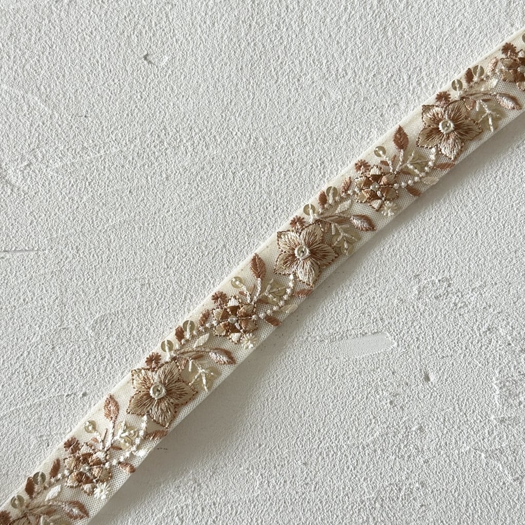 1ロール エトワール [クリーム] インド刺繍リボン 3350-1R | インド