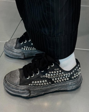 【25SS】Maison MIHARA YASUHIRO ミハラヤスヒロ / STUDDED LOW CUT SEAKER / スニーカー
