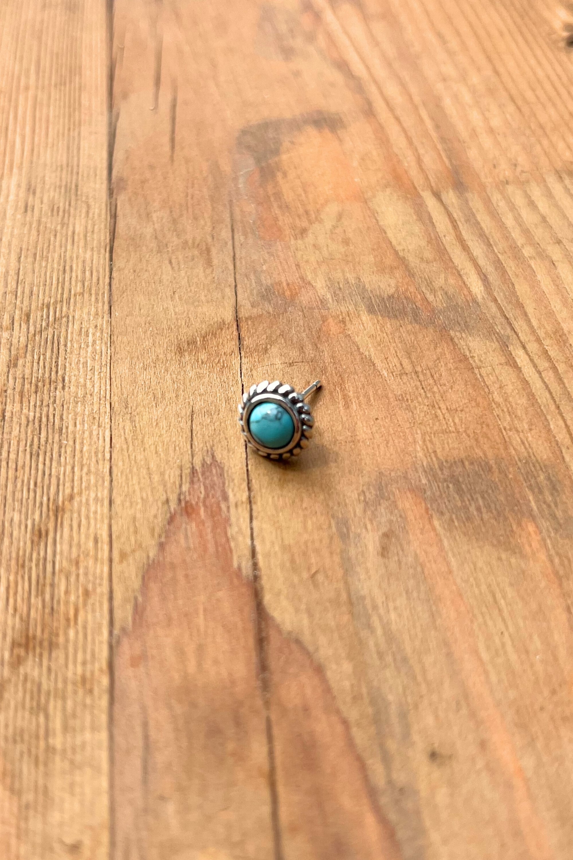 ネイティブターコイズピアス