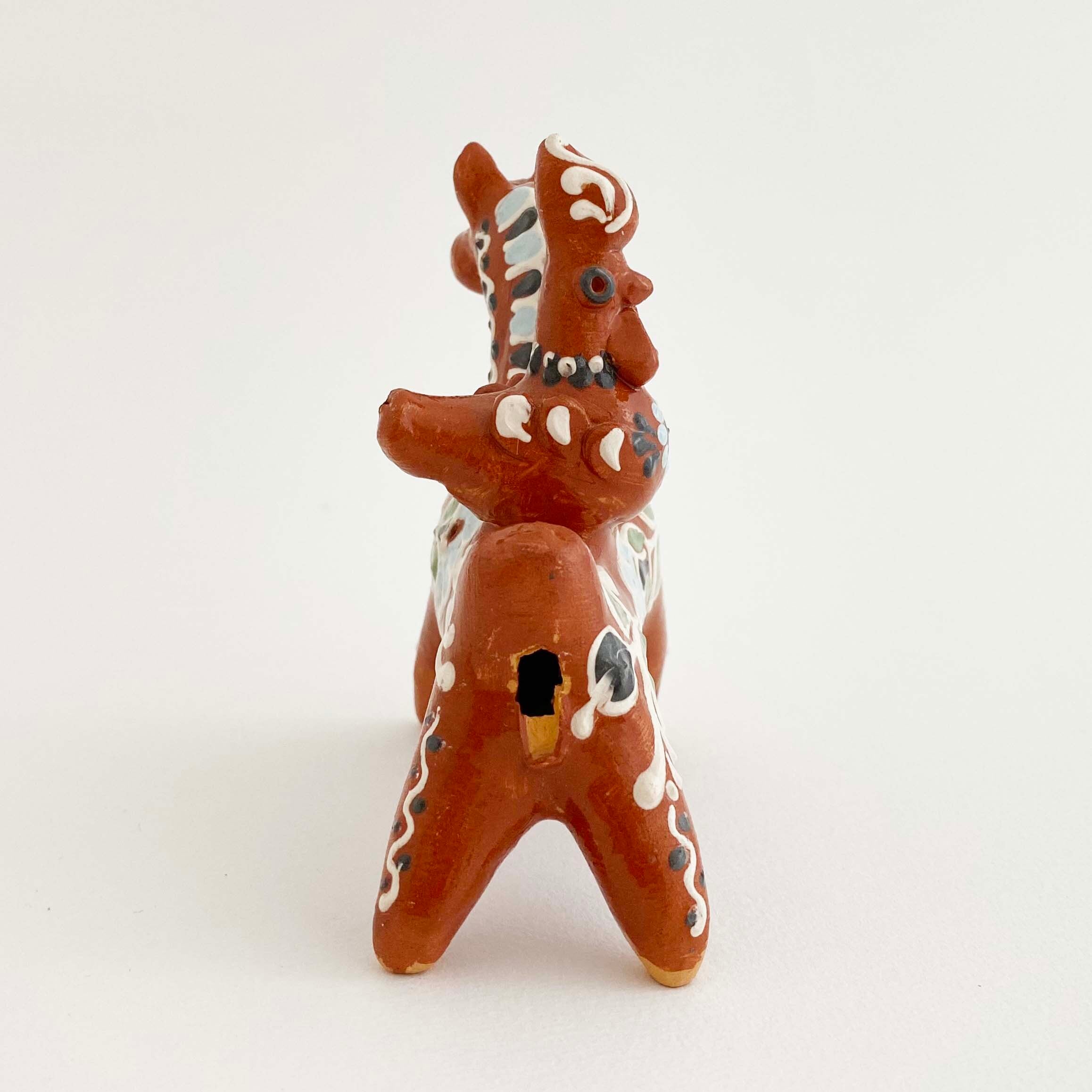 ウクライナ産 オピシュニャ土人形(馬と鶏 / 赤茶の馬)