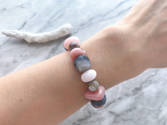 ボツワナアゲート × ピンクオパール のブレスレット ✧ Botswana Agate × Pink Opal Bracelet