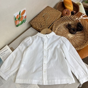 春レースフリルカラーシャツ