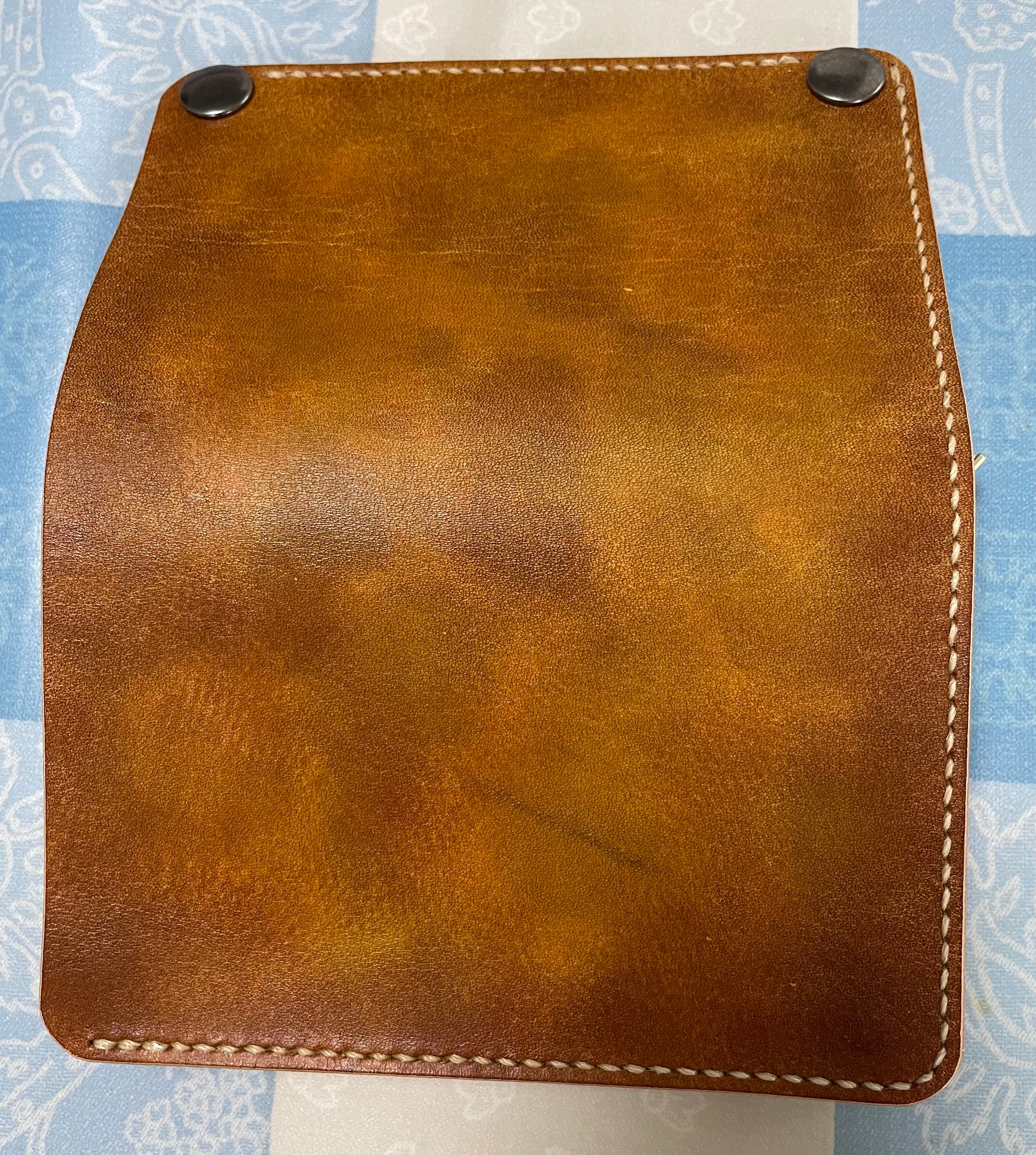 トラッカーウォレット ミドル 楽々お札を収納可能！ | 1986tleather