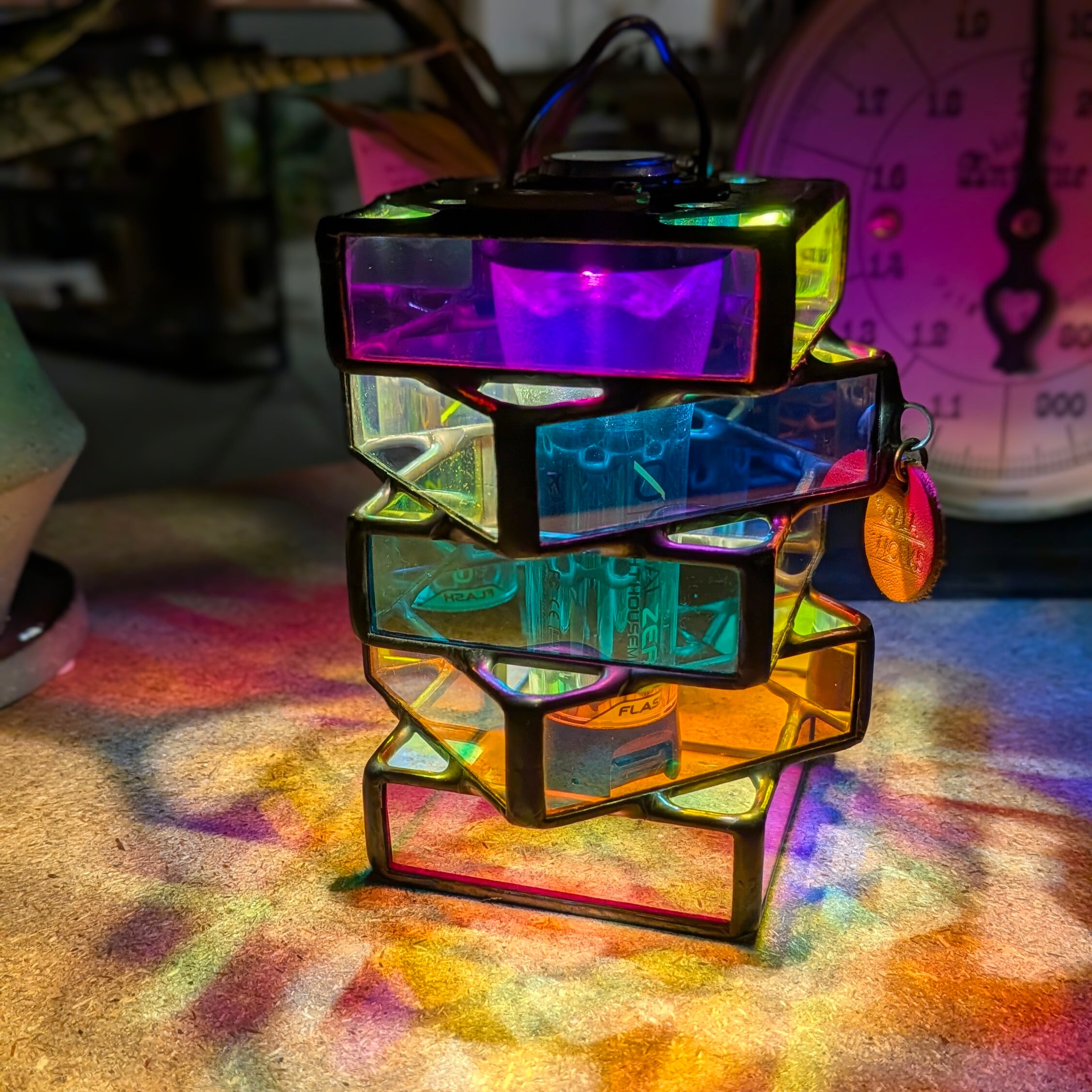 "CUBICLE"【Prism】