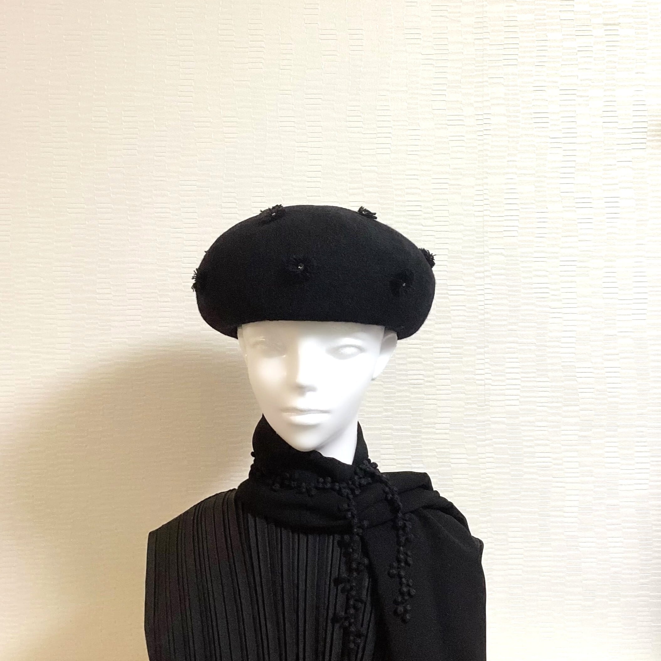 Mia Hat & Accessory バスクベレー デイジー ベレー帽 | Mon Luxe Co