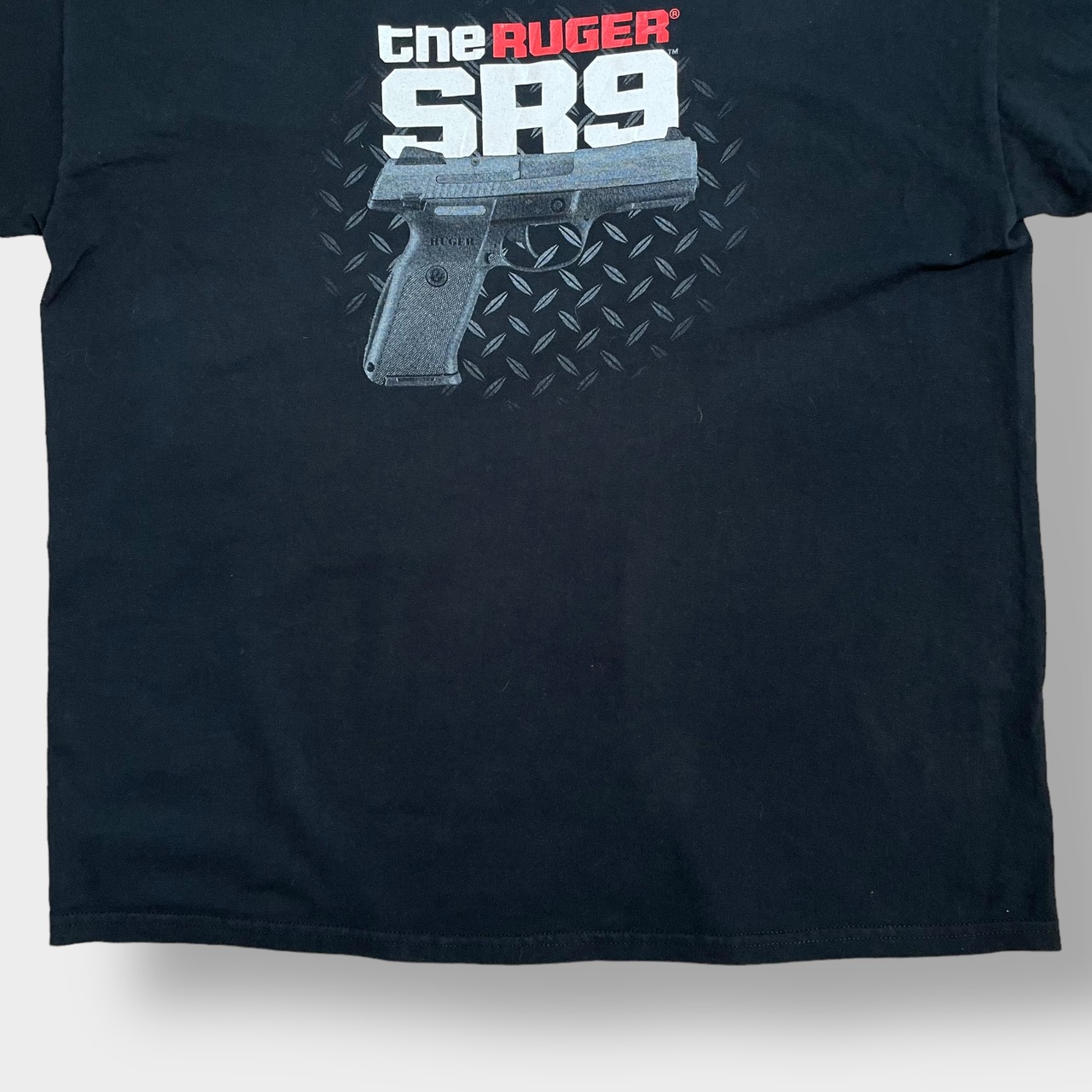 【GILDAN】企業系 企業Tシャツ ワンポイント バックプリント Tシャツ XL ビッグサイズ 半袖 黒t 夏物 拳銃 ピストル RUGER スタームルガー SR9 US古着