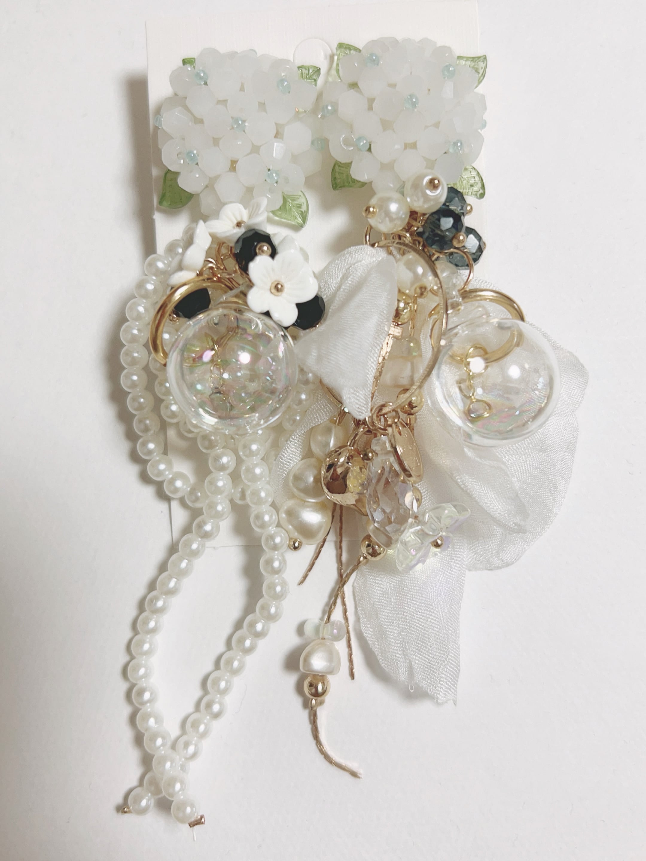 一輪の華をキミに ハンドメイド スワロフスキー ピアス | PAY ID