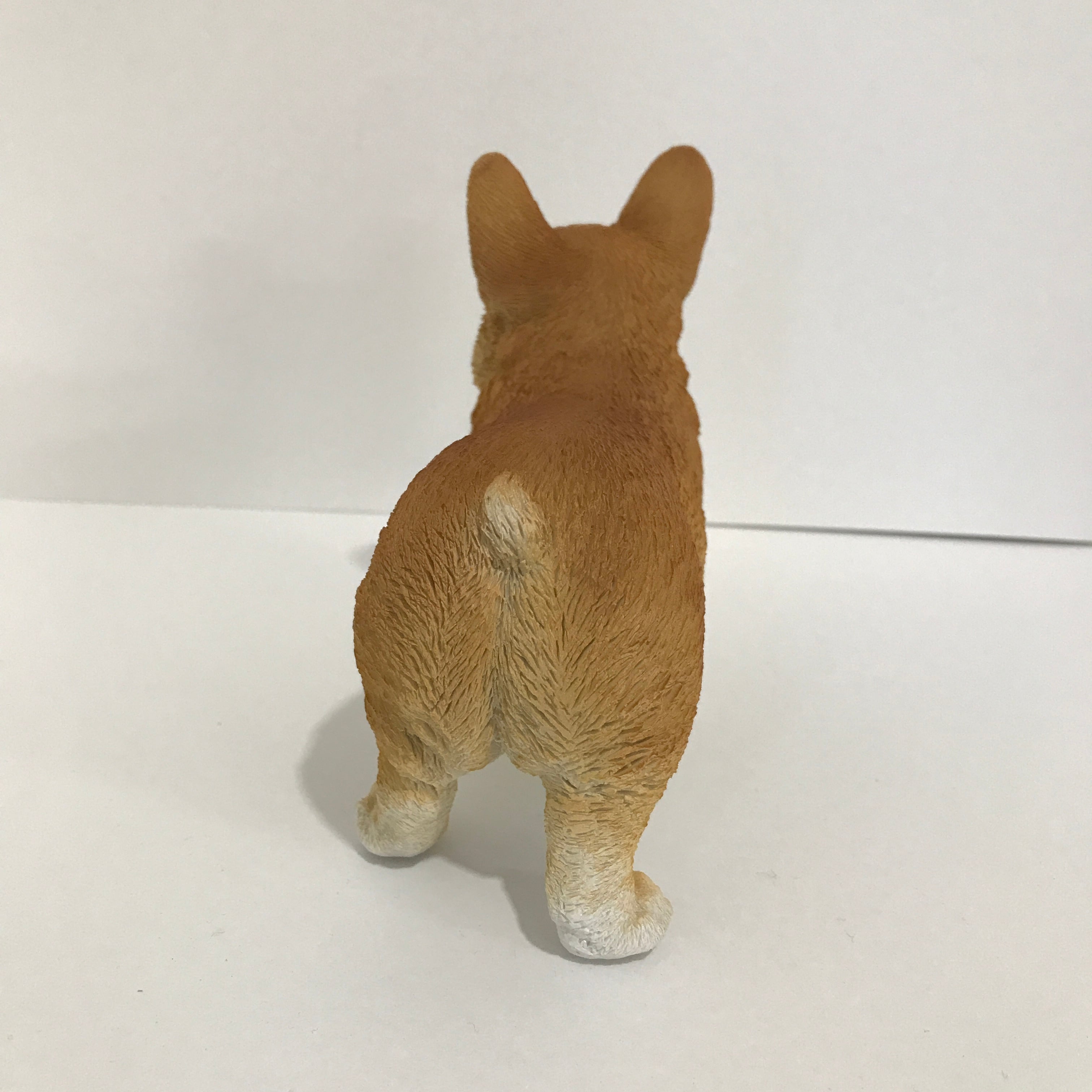 H19006 左向きに立つウェルシュコーギー | marimba_woobia