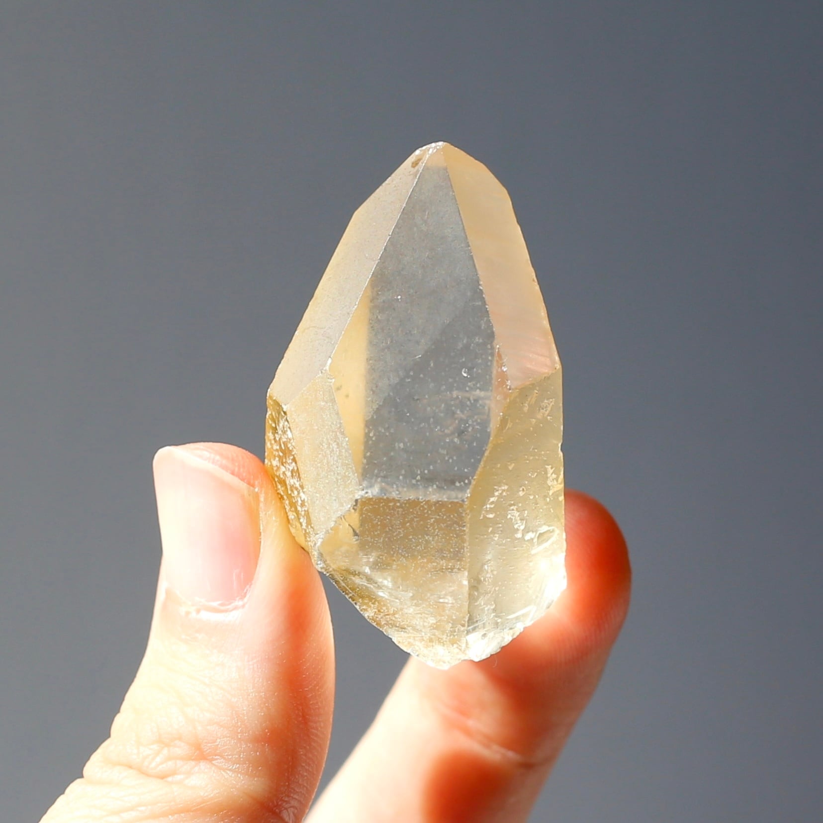 ゴールデンヒーラー クォーツ 原石 水晶 鉱物 希少石 天然石 希少