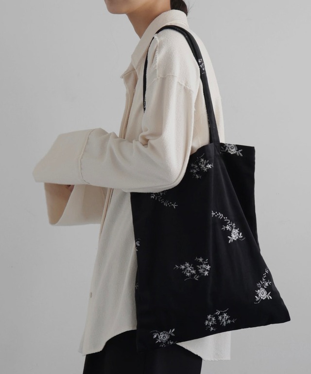 velourflowerembroiderytotebag