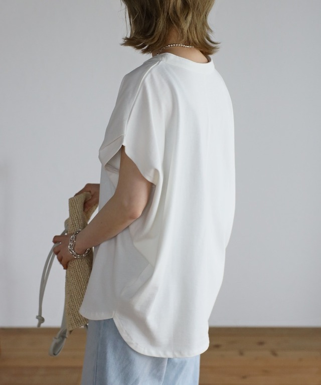 フレンチスリーブキーネックトップス