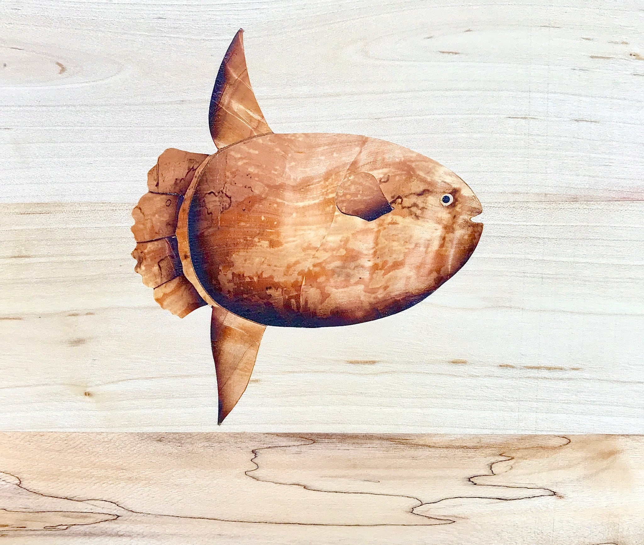 マンボウ | 木象嵌絵画 小森谷徹