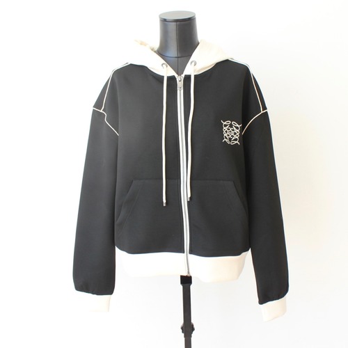 GAUDI ブラック✖️ホワイトサイドラインストレッチブルゾンITALY:621BD240023¥28.000➕tax