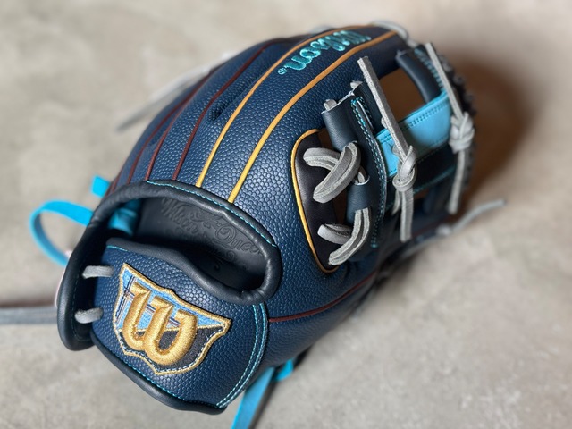 2026年モデル WILSON QUEEN DUAL 86PF型【Wilson】ソフトボール用グラブ ［Wilson直伝型付け］　ブラック×ネイビーSS