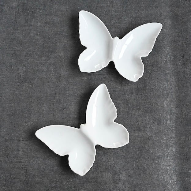 40209】 伊万里 江戸の蝶の白皿（1枚）/ White Butterfly Plate / Edo