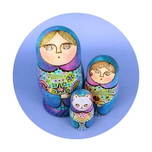 《 ta-nya 》星降る夜の乙女たち　マトリョーシカ　3個型