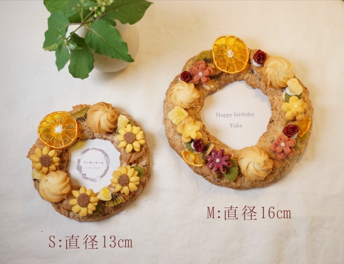 お花のリースクッキー　ミニチュアスイーツ　ミニチュアクッキー お花のクッキーリース（サイズM・わっぱ入り） | べべナチュール