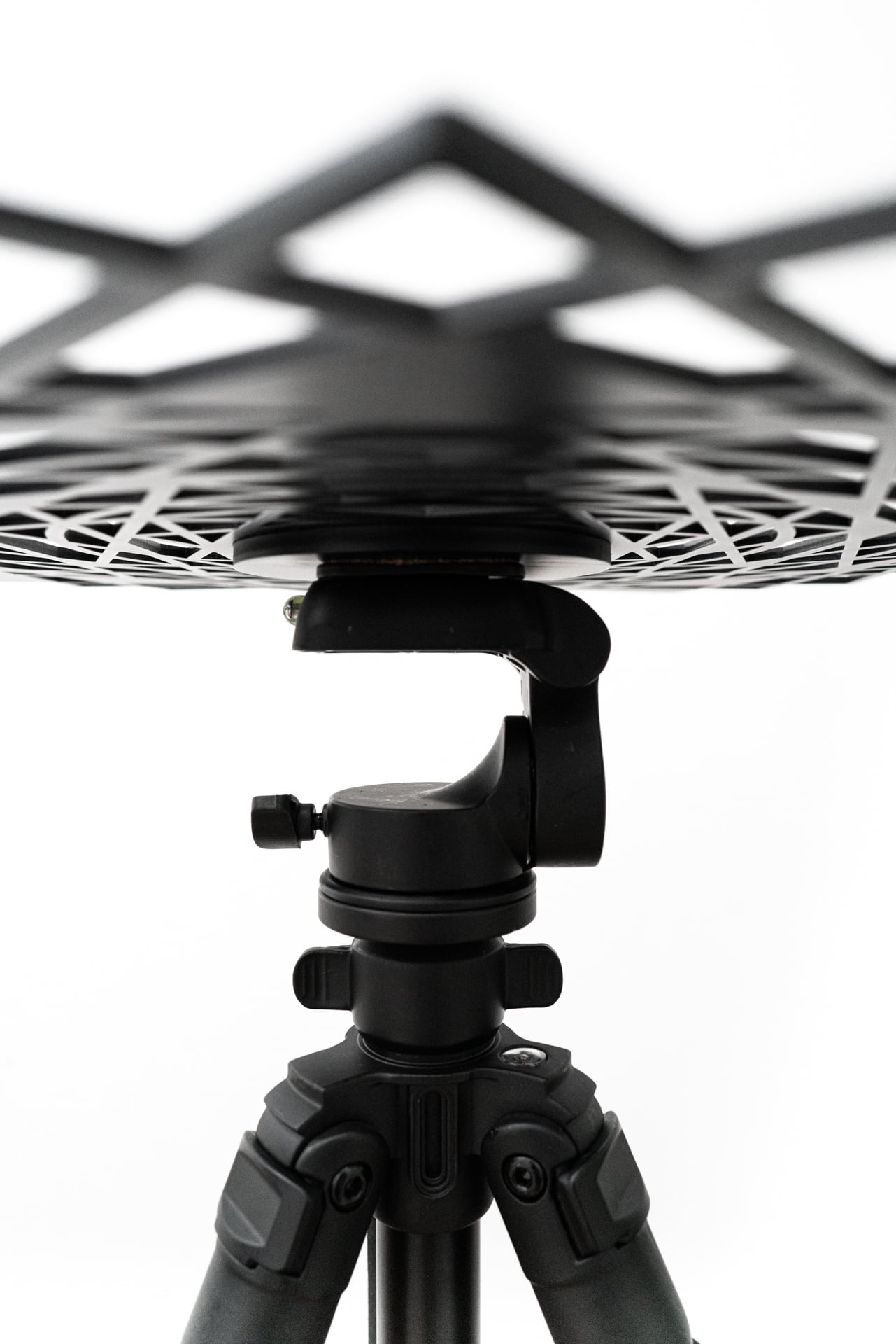 MONO　手裏剣テーブル　ウッド三脚セット MONO 手裏剣テーブル ウッド三脚セット MONO 手裏剣テーブル