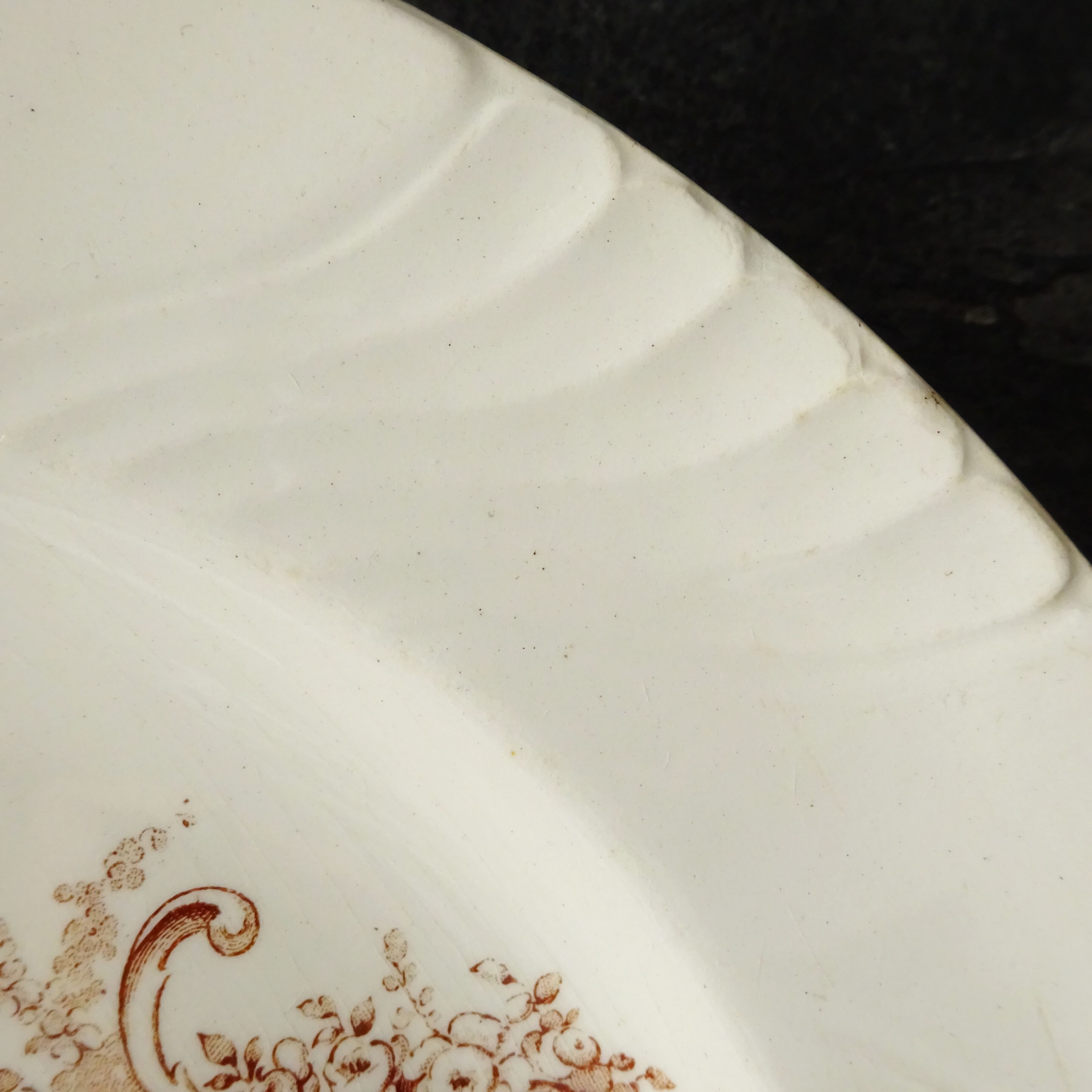 KG Lunéville  modèle《Rocaille》Assiette plate (A)