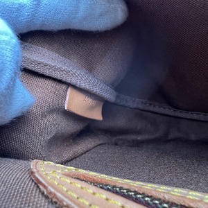 【最終処分SALE】LOUIS VUITTON ルイヴィトン M40473モノグラムメニルモンタンMM   レザー ショルダーバッグ ブラウン A-12152