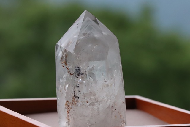 【暮らしの中のmineral】コロンビア産水晶　レムリアンシードクリスタル　ファントム