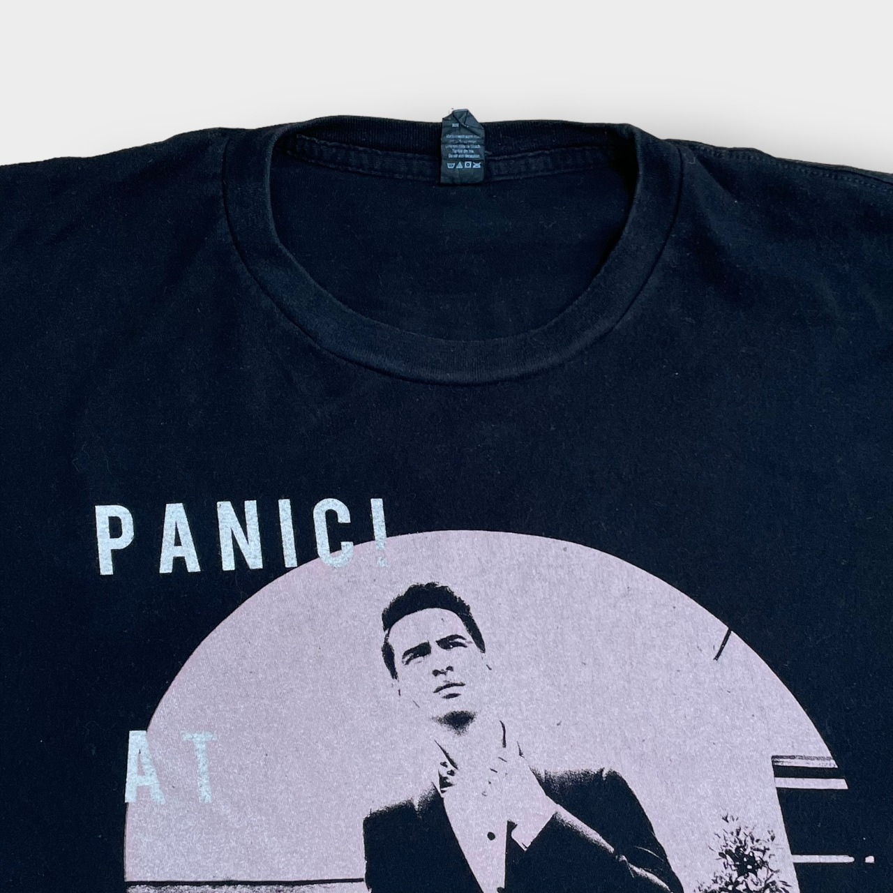 【TULTEX】Panic! At The Disco パニック！アット・ザ・ディスコ バンドTシャツ ツアーTシャツ バックプリント 両面 ロゴ ミュージック 音楽 バンt XXL ビッグシルエット 黒t 半袖 夏物 MEXICO製 us古着