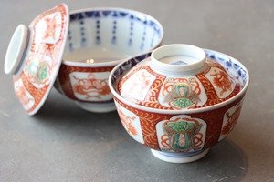 伊万里焼 色絵 獅子宝珠瓔珞文 蓋茶碗/Imari covered bowl
