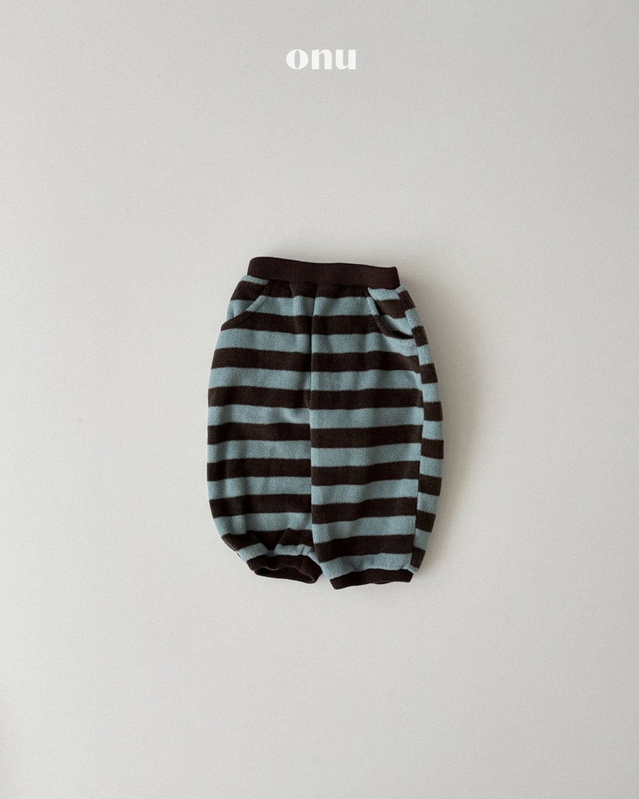 ONU［取寄］big border pants 26winter