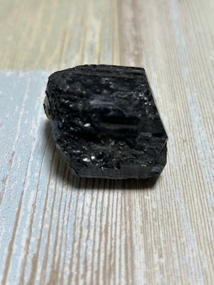 ブラックトルマリン原石　約48g