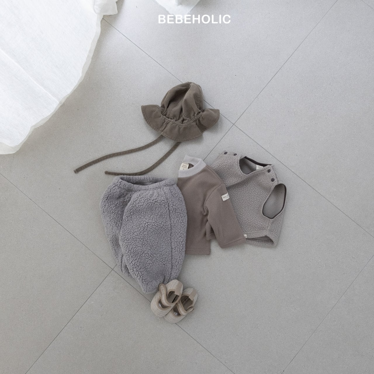 【即納】ルーキーレイヤーTシャツ / bebeholic