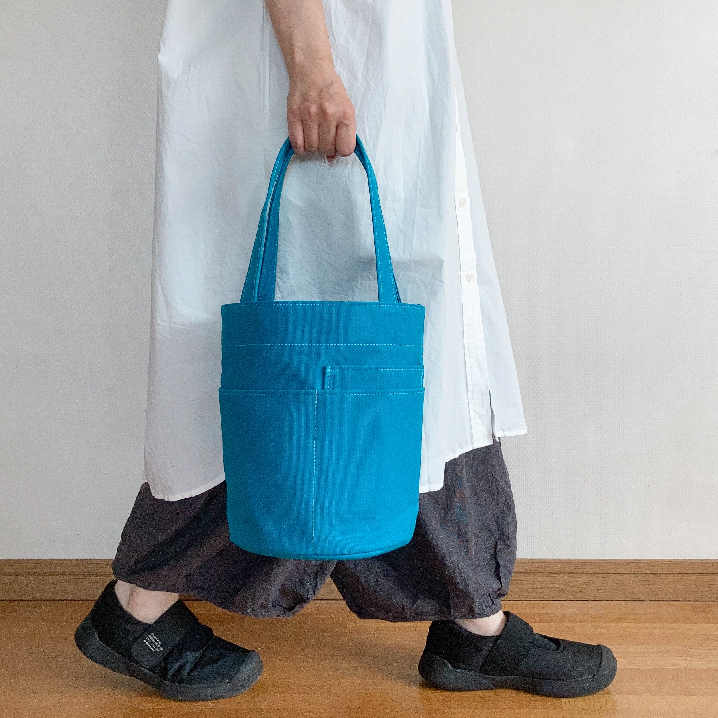 新作 | aoya bags | シンプルで少し変わったかたちの帆布かばん