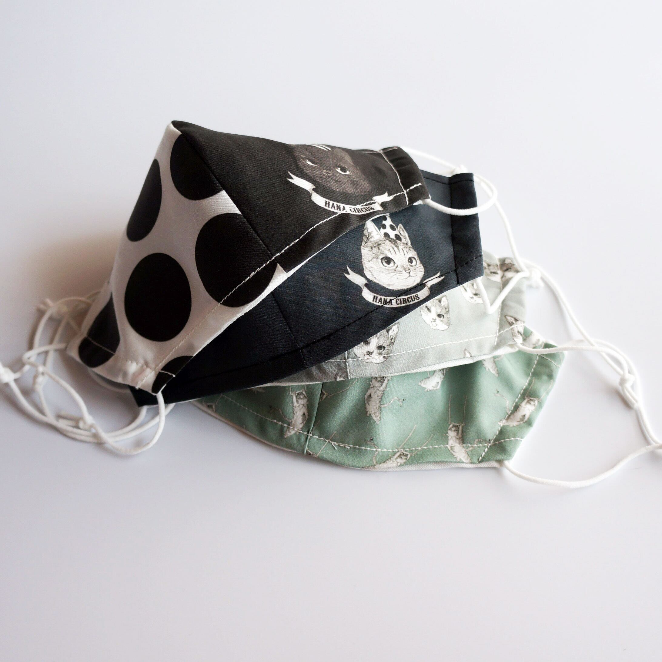 HANA circus original 手作りマスクキット 表布用プリント布、内布用白