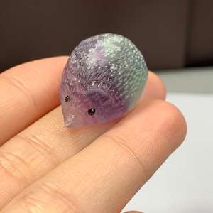 8色合いが可愛いフローライトハリネズミさん