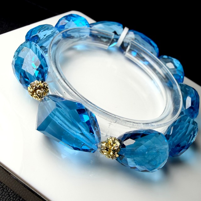 No.5 スイスブルートパーズ