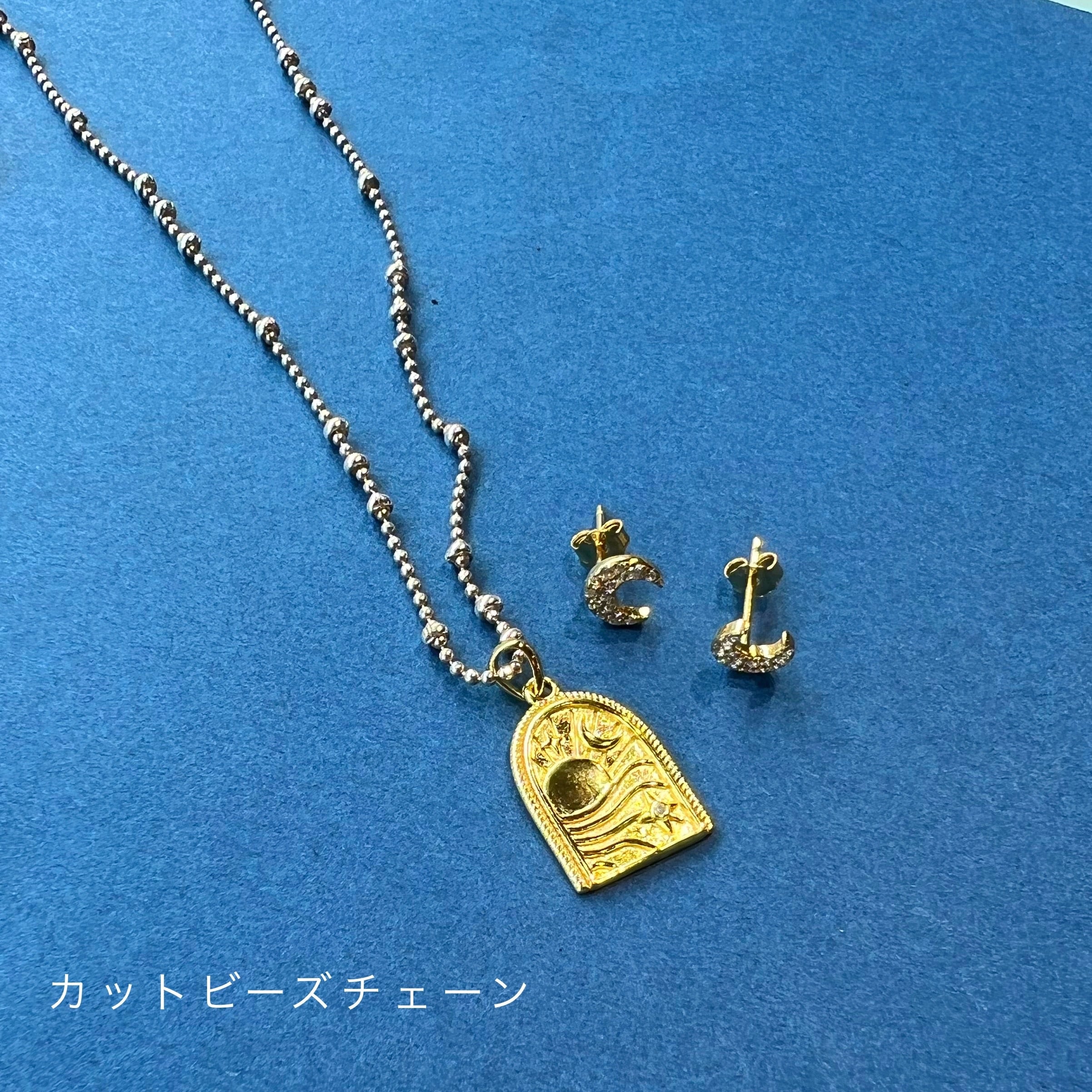 Gold coating 三日月 パヴェ ジルコニア スタッドピアス 月星