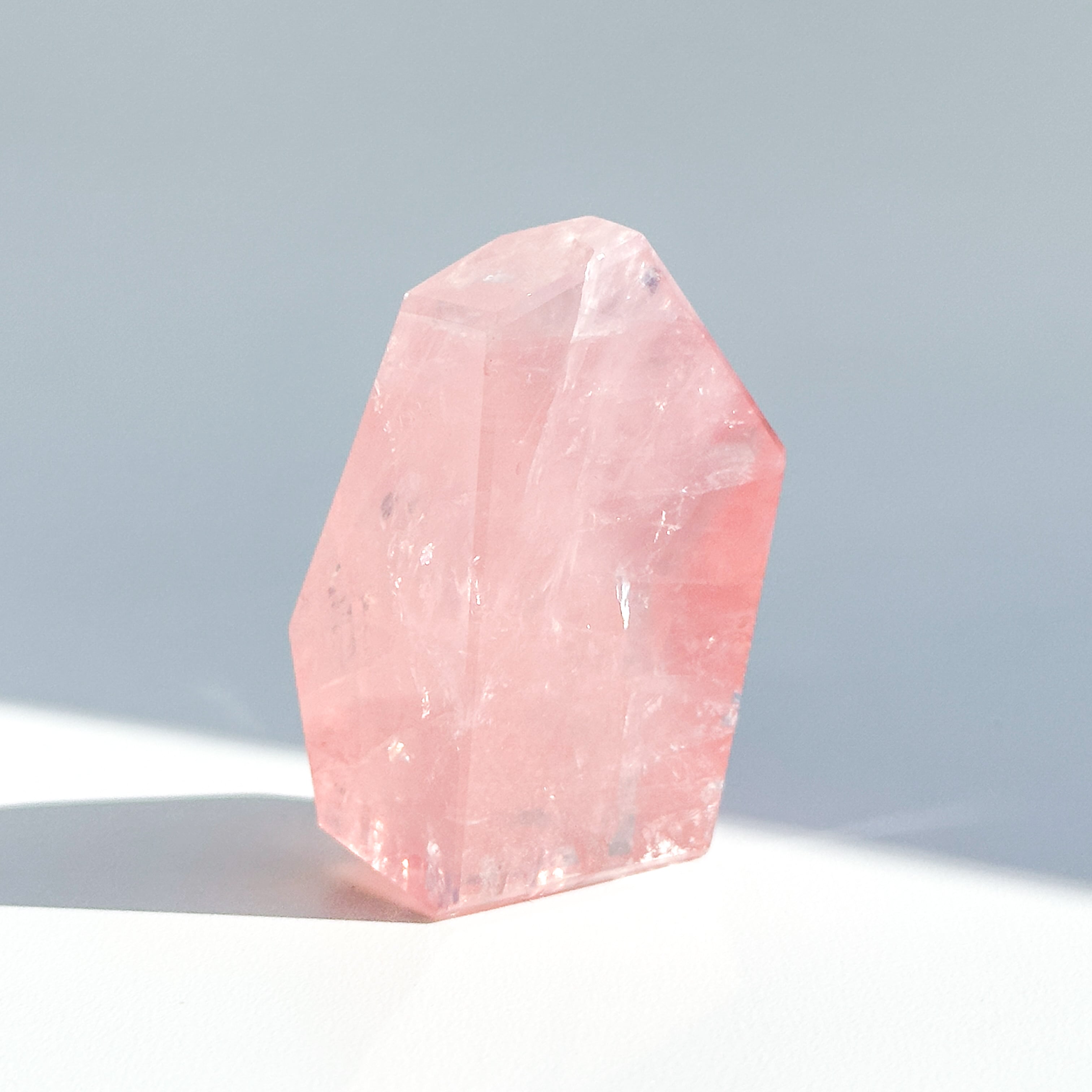 高品質】バイーア産ローズクォーツ フリーフォーム62◇ Rose Quartz