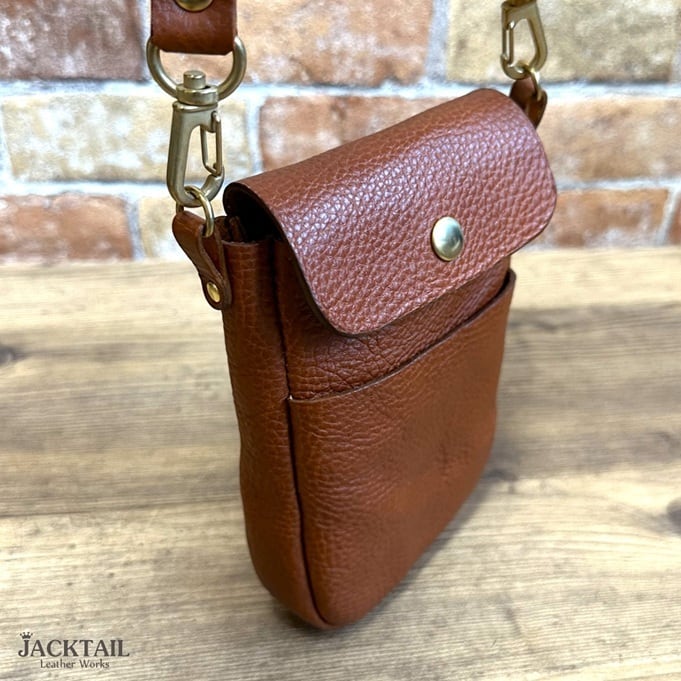 COKIAイタリアンレザーミニポシェットブラウン COKIAイタリアンレザーミニポシェットブラウン