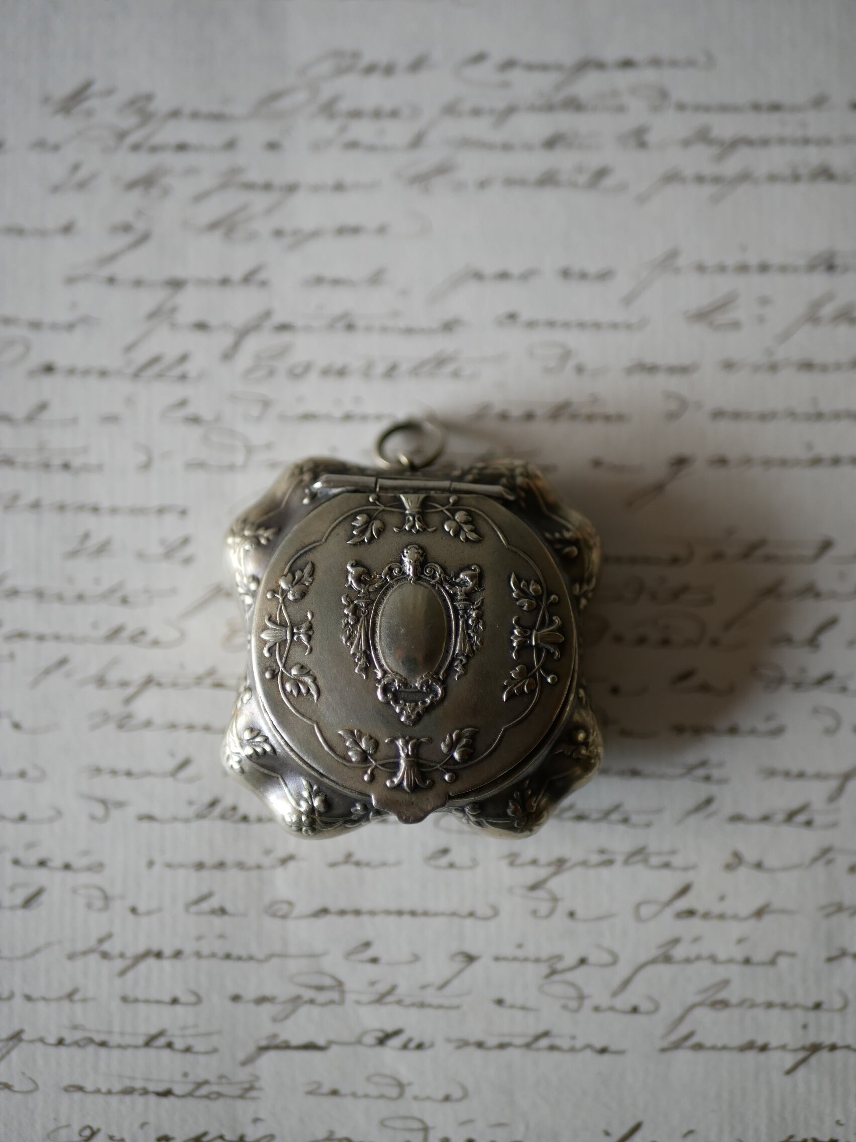 コンパクトケース パウダーケース フランスアンティーク ブロカントのある暮らし