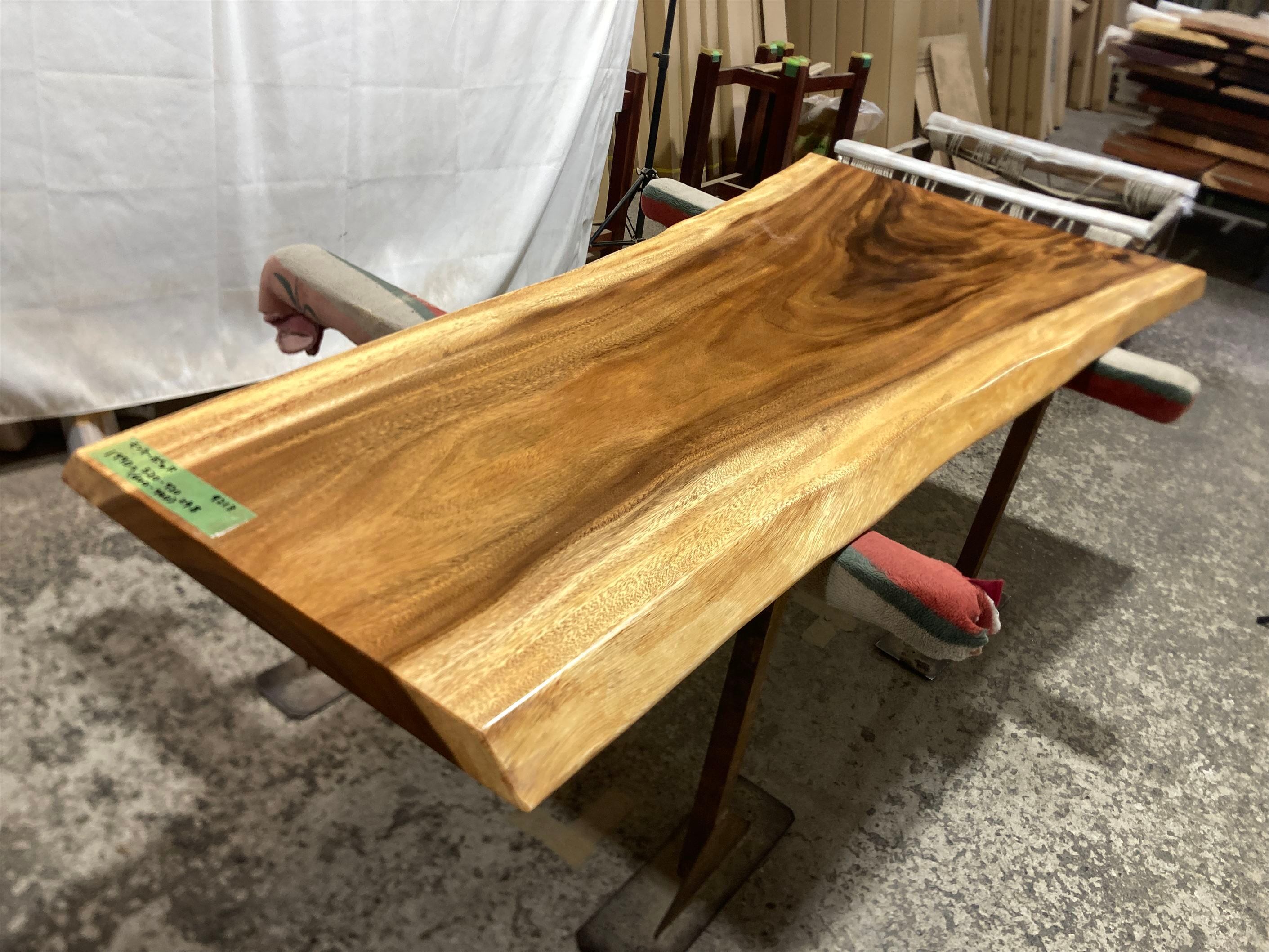 モンキーポッド9213 一枚板無垢 乾燥材 1990x520-920x48mm
