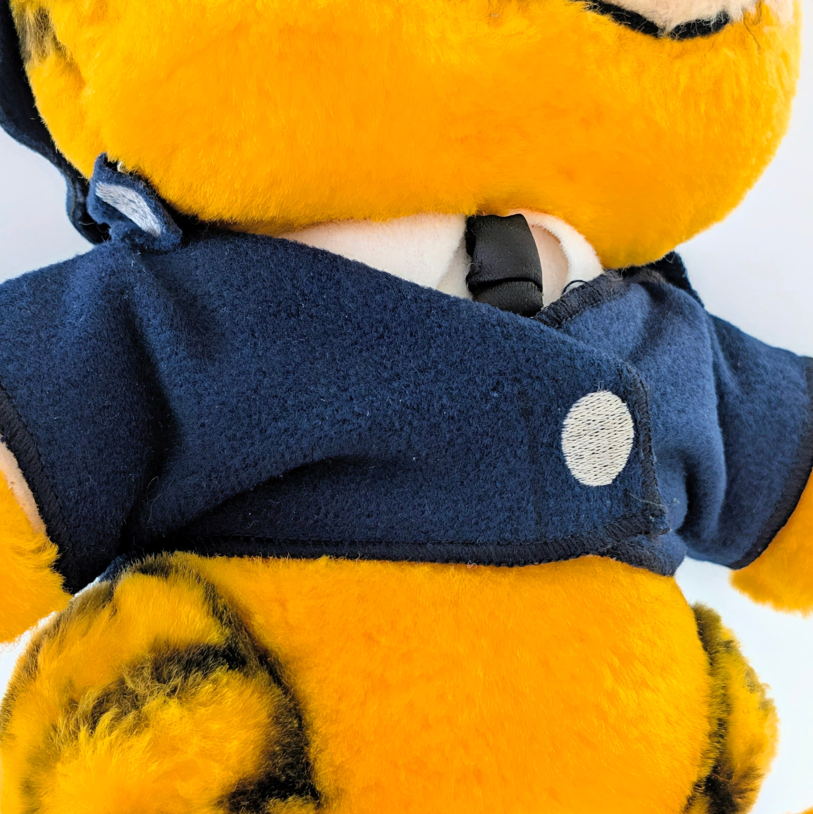 ☆ VINTAGE 1980年代初期 ☆【 Garfield ( ガーフィールド ) 】『 ガーフィールドポリス 』ぬいぐるみ プラッシュ plush 1980年代年製 〚アメリカン雑貨 アメトイ〛