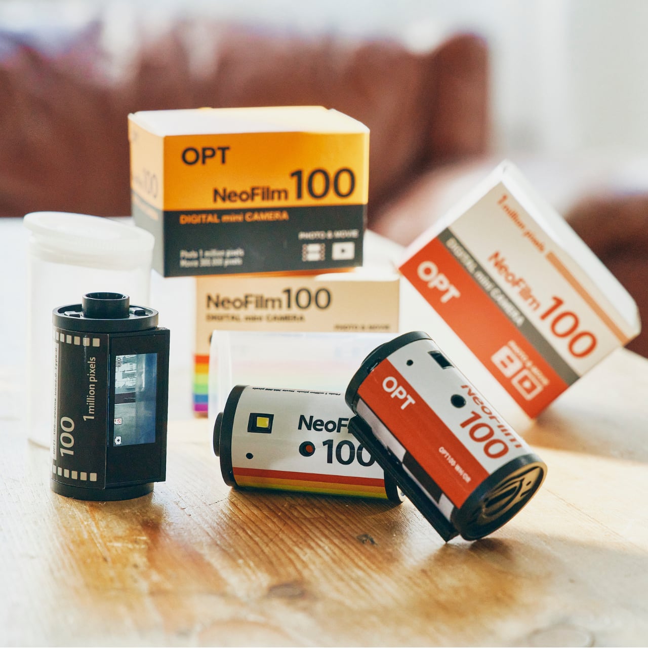 NeoFilm100/フィルム型デジタルカメラ | 撮るプロセスを、再び愛する