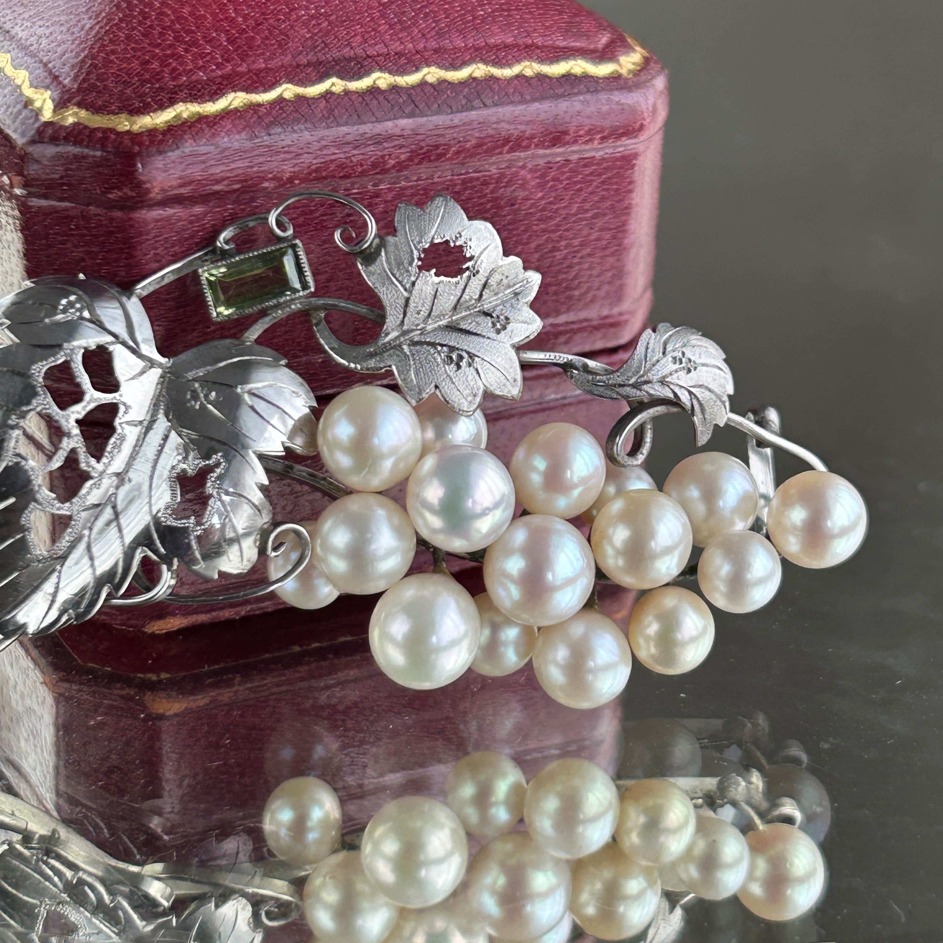 アンティーク　合金製あこや本真珠　葡萄の帯留め