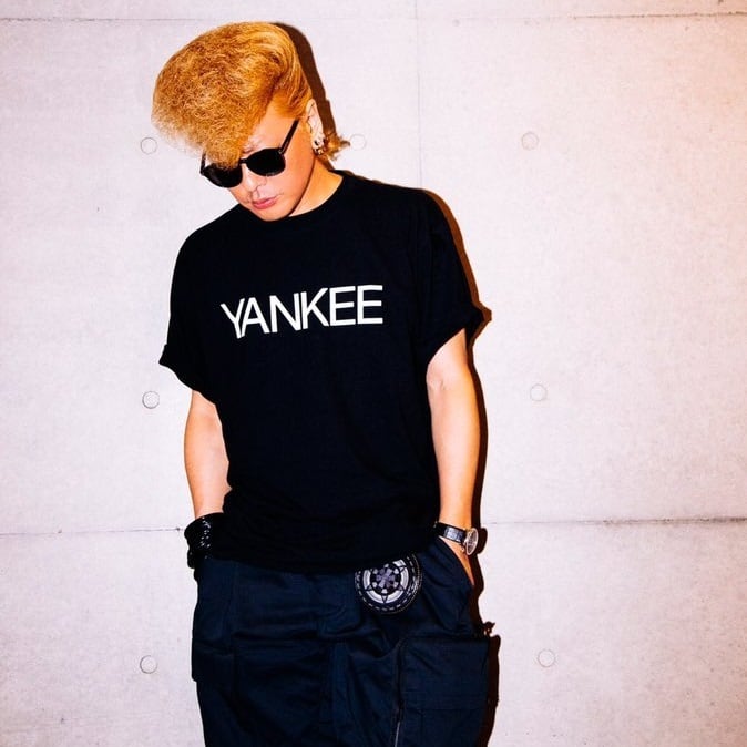 SKULLSHIT × SATURDAY NiTE collaboration「YANKEE Tシャツ ...