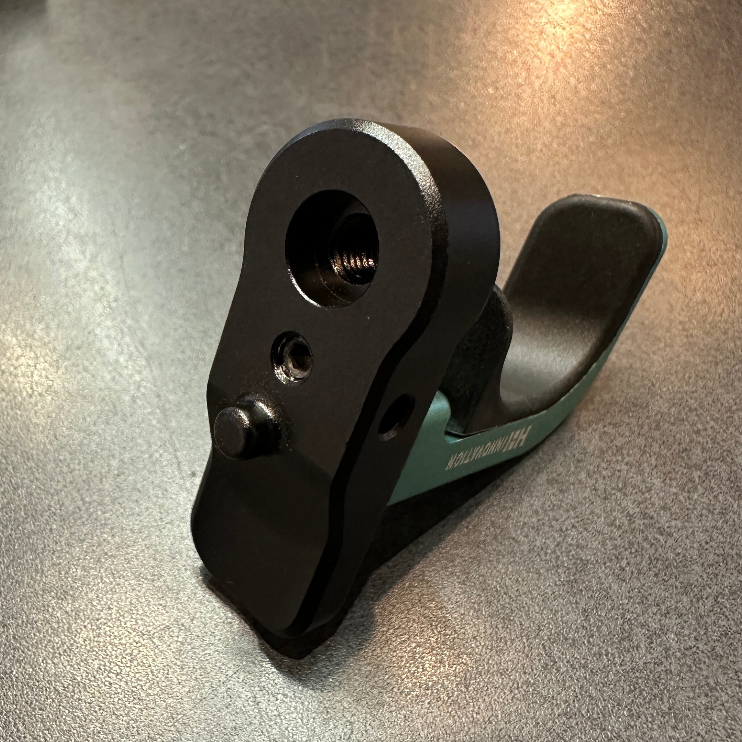 H＆Hです。 H&H Adjustable Front Hook [black base] | LORO ONLINE STORE